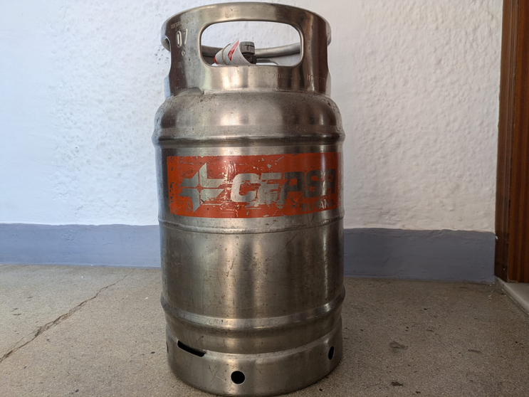Bombona de Butano / Rafa B&aacute;ez