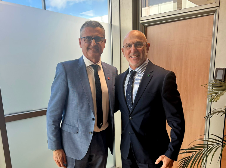 Antonio Garc&iacute;a Gaona junto a Luis de la Fuente 