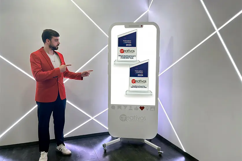 PREMIOS A QREATIVOS