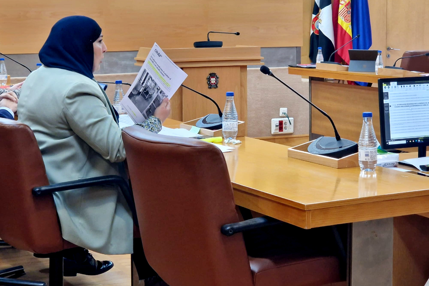El asiento del diputado Mohamed Al&iacute; Duas, vac&iacute;o durante la sesi&oacute;n de control de este viernes
