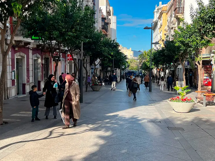 GENTE POR LA CALLE 2