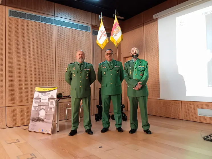 Conferencia por el Centenario del Tercio Duque de Alba - C&eacute;sar Mart&iacute;n