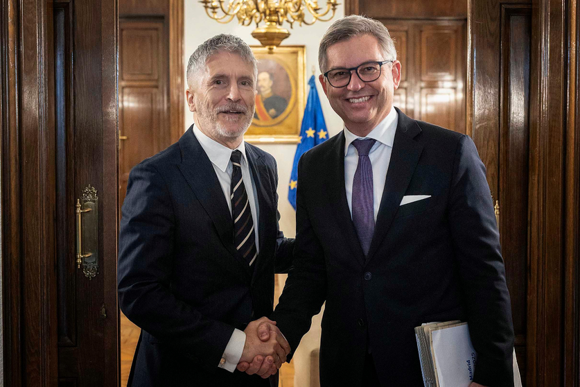 El ministerio del Interior junto al comisario europeo de Interior / Ministerio del Interior