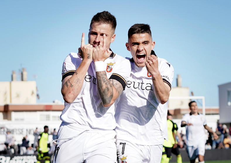Aisar y Aquino celebran uno de los tantos de la AD Ceuta FC- Foto: AD Ceuta FC