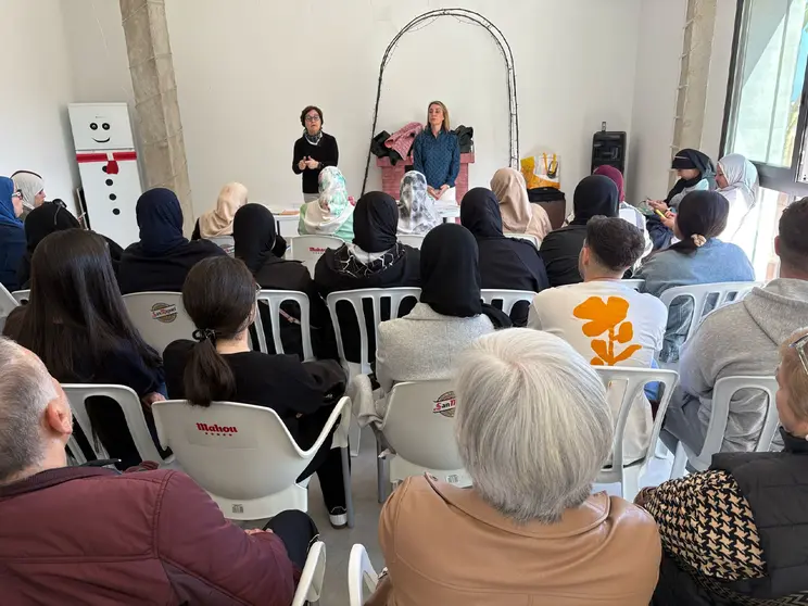 CHARLA EN PLAZA NICARAGUA