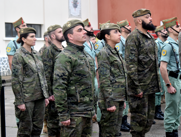 Acto en Garc&iacute;a Aldave de La Legi&oacute;n en la visita de la ministra de Defensa, Margarita Robles / Laura Ortiz