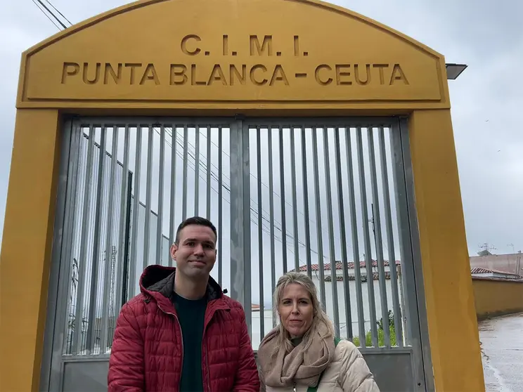 Visita de Carlos Verdejo y Teresa L&oacute;pez al Centro de Punta Blanca