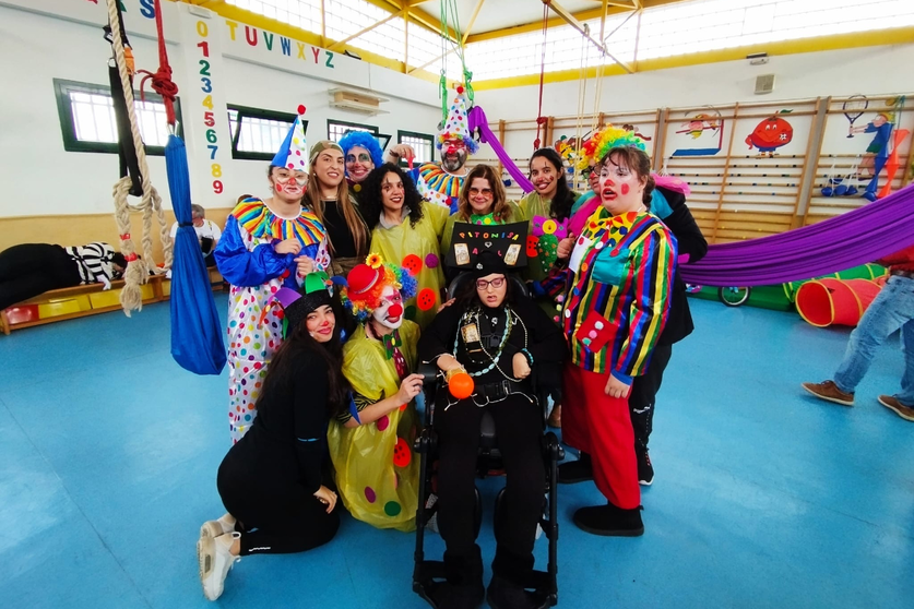El Carnaval de M&aacute;rgenes y V&iacute;nculos en el Centro de Educaci&oacute;n Especial de San Antonio