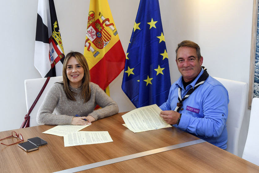 La consejera de Educaci&oacute;n, Cultura y Juventud renueva el convenio con los Scouts