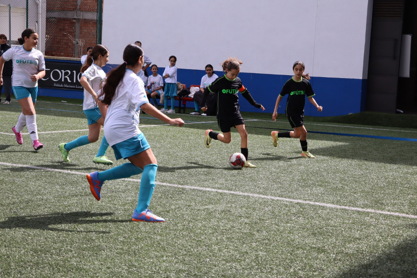 Ayudas para los Clubes Base / Archivo