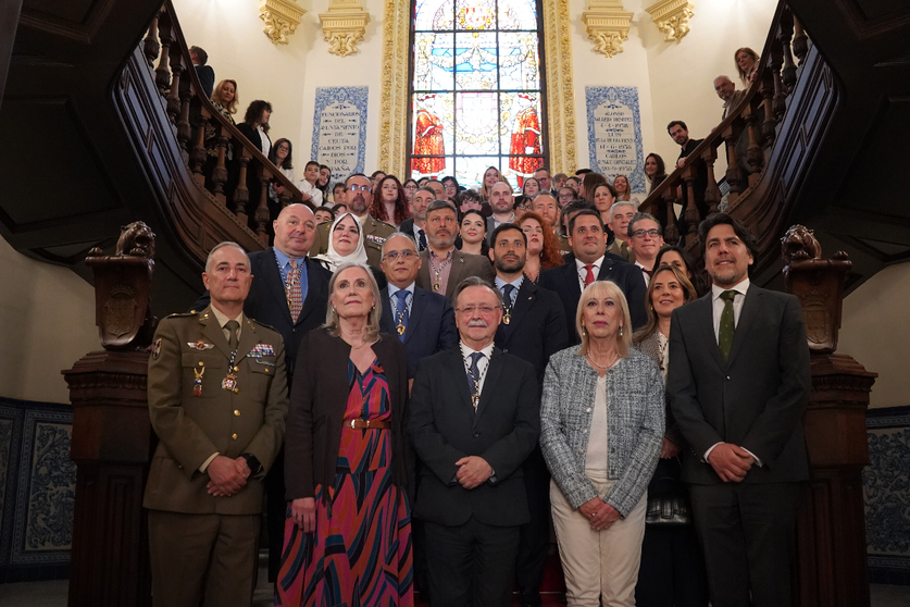 Entrega Medalla de Plata a t&iacute;tulo P&oacute;stumo / Esther Z&aacute;rate
