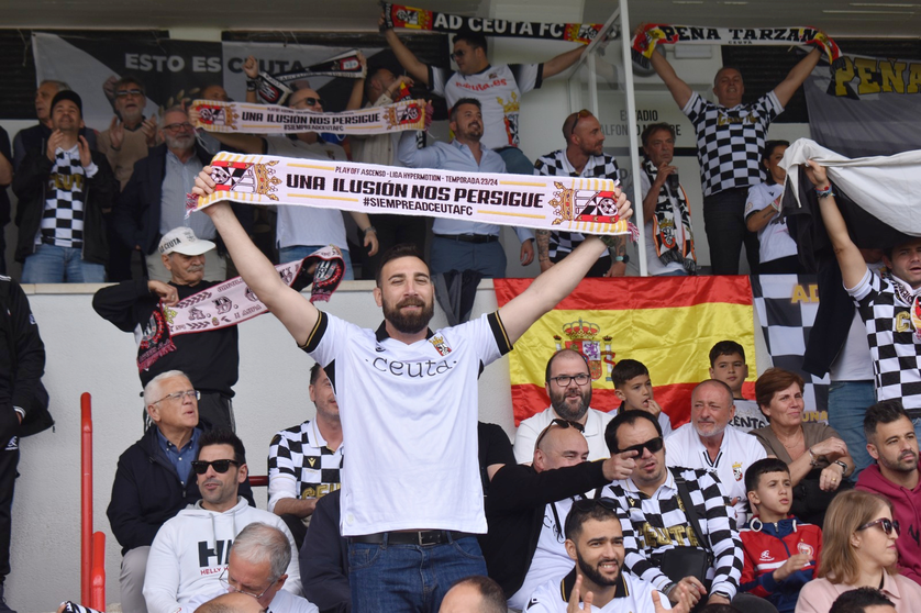 Encuentro entre la AD Ceuta FC y el M&eacute;rida  (3)