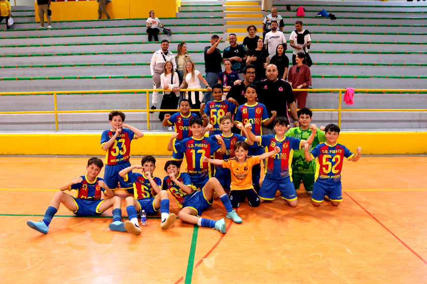 El CD Puerto celebra t&iacute;tulo y la clasificaci&oacute;n para el Nacional de Clubes en la categor&iacute;a Alev&iacute;n