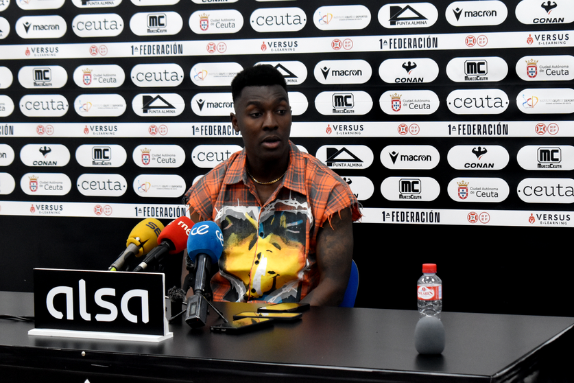 Kon&eacute;, delantero de la AD Ceuta FC