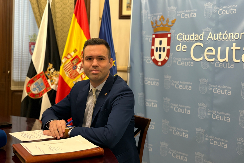 Carlos Verdejo, Diputado Parlamentario VOX / Alma Palomino