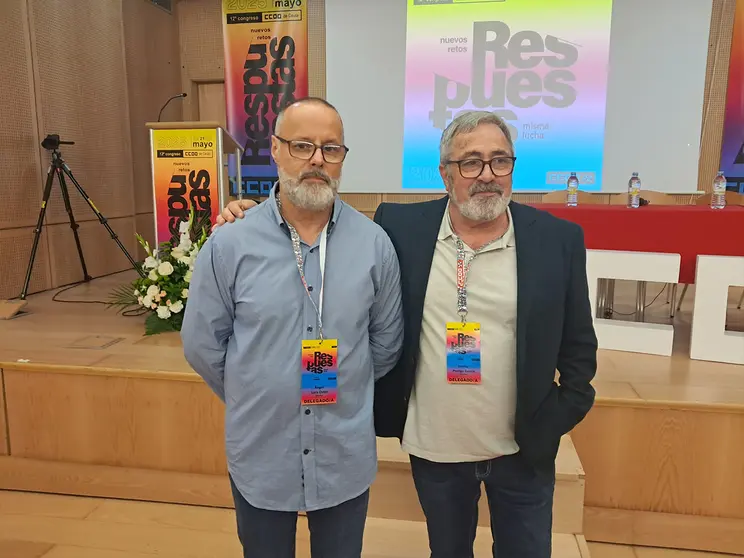 Nuevo secretario General de CCOO, &Aacute;ngel Lara (izda) y anterior, Emilio Postigo (Dcha) / C&eacute;sar Mart&iacute;n