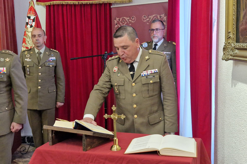 El Coronel Pasamar jura su cargo como Director del Centro de Historia y Cultura Militar / Laura Ortiz