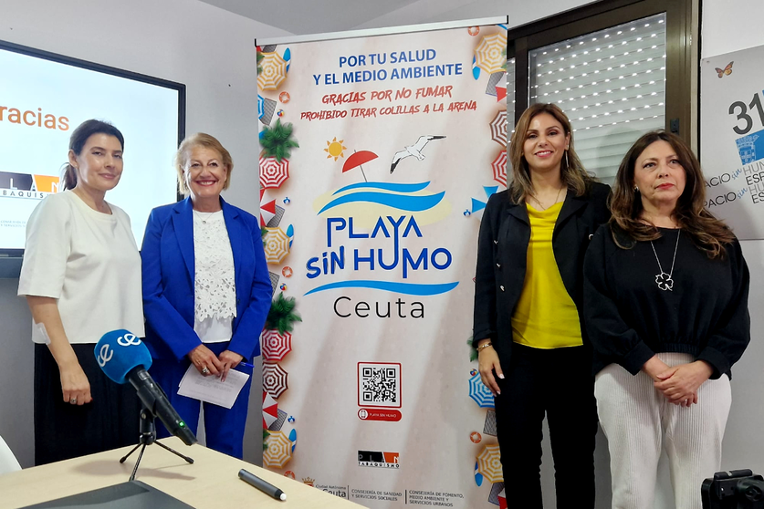 Presentaci&oacute;n de la campa&ntilde;a 'Playa Sin Humo' de la Consejer&iacute;a de Sanidad
