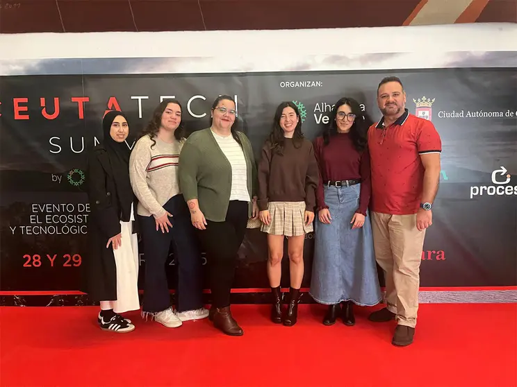 Alumnos de la Escuela de Arte durante el evento Ceuta Tech