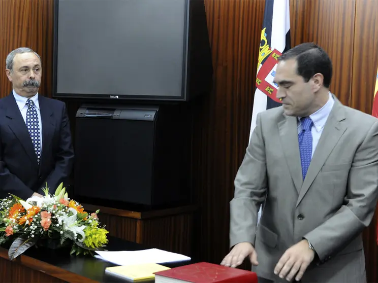 El fallecido, Juan Manuel Gonz&aacute;lez Mu&ntilde;oz, a la derecha