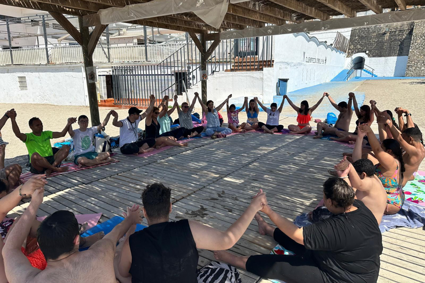 Clausura IV Curso Escolar de Yoga IES Siete Colinas - IES Puertas del Campo