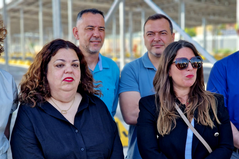 La delegada del Gobierno y su equipo han visitado este jueves las instalaciones del embarque de veh&iacute;culos / Laura Ortiz