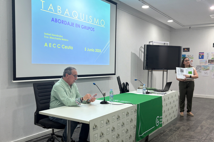 Taller 'Lucha contra el tabaquismo' / Alma Palomino