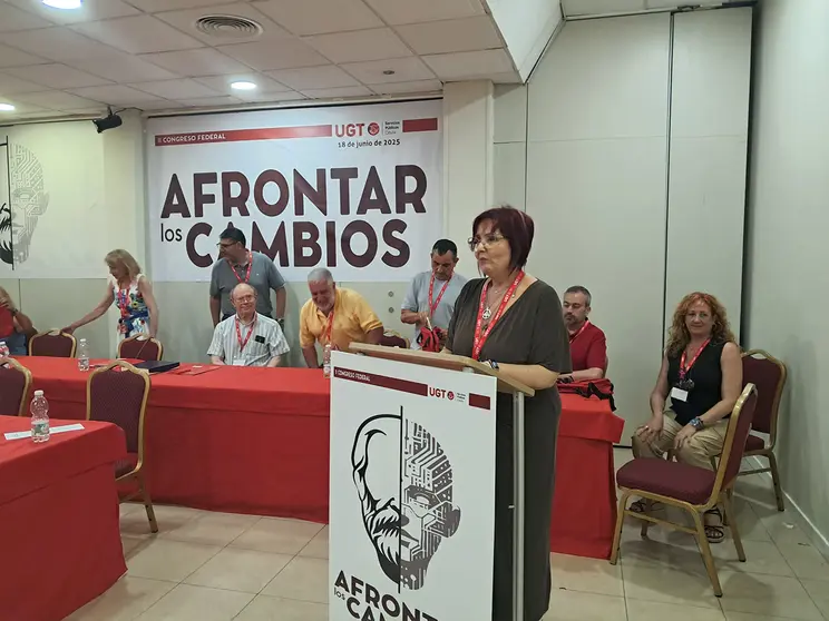 Trini Meg&iacute;as, nueva secretaria general de UGT Servicios P&uacute;blicos / C&eacute;sar Mart&iacute;n