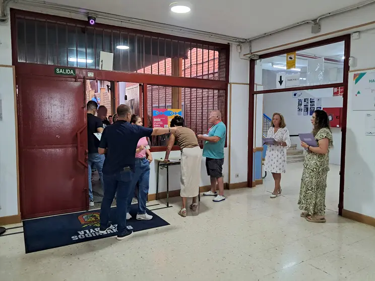 Oposiciones docentes 2025 / C&eacute;sar Mart&iacute;n