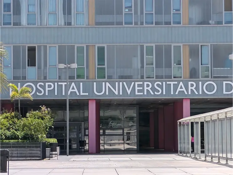 Hospital Universitario / Rafa B&aacute;ez