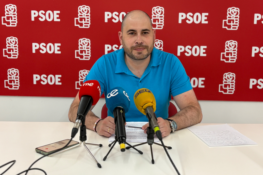 Miguel &Aacute;ngel P&eacute;rez Triano durante una rueda de prensa / Alma Palomino