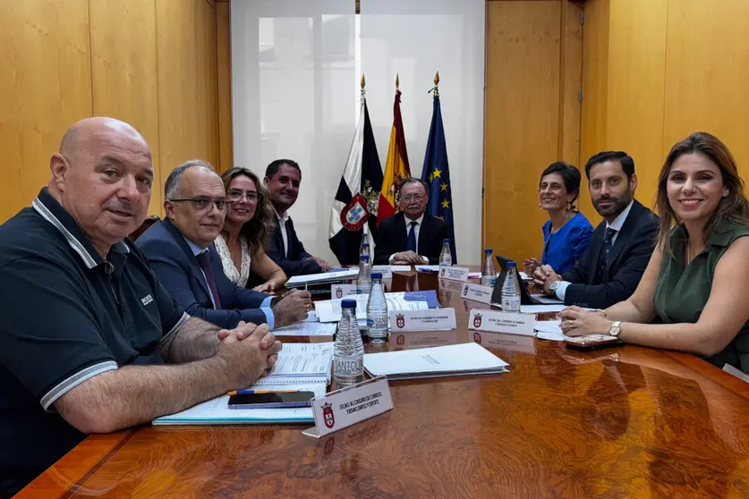 El Consejo de Gobierno durante su reuni&oacute;n de este martes en la que se ha aprobado la hoja de ruta hasta el final de la legislatura