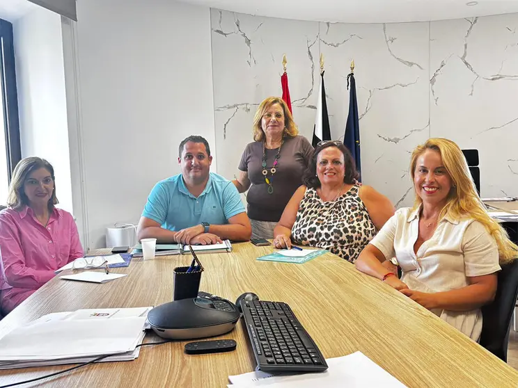 Reuni&oacute;n con la barriada Virgen de La Palma