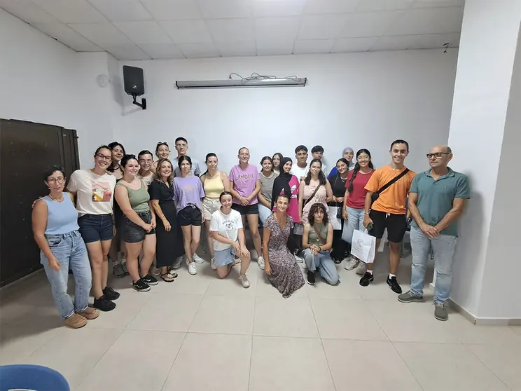 Encuentro juvenil / C&eacute;sar Mart&iacute;n