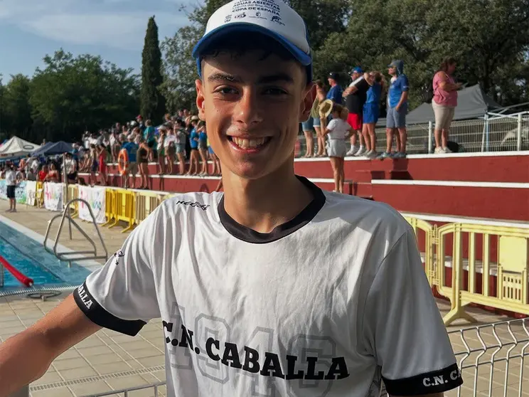Alejandro L&oacute;pez, nadador del CN Caballa / Rafa B&aacute;ez