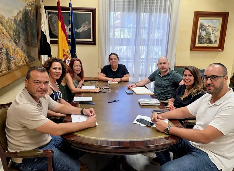 PSOE y Delegaci&oacute;n del Gobierno activan la Comisi&oacute;n Institucional