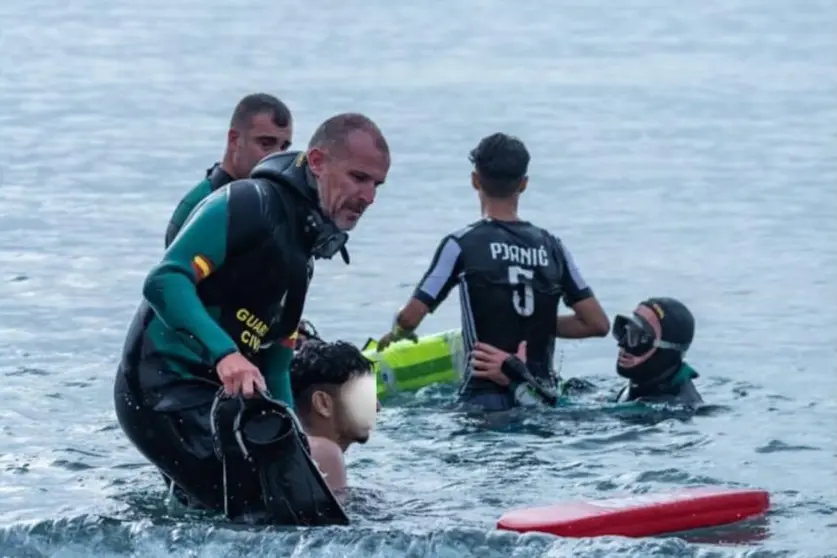 Miembros del GEAS durante un rescate / AUGC