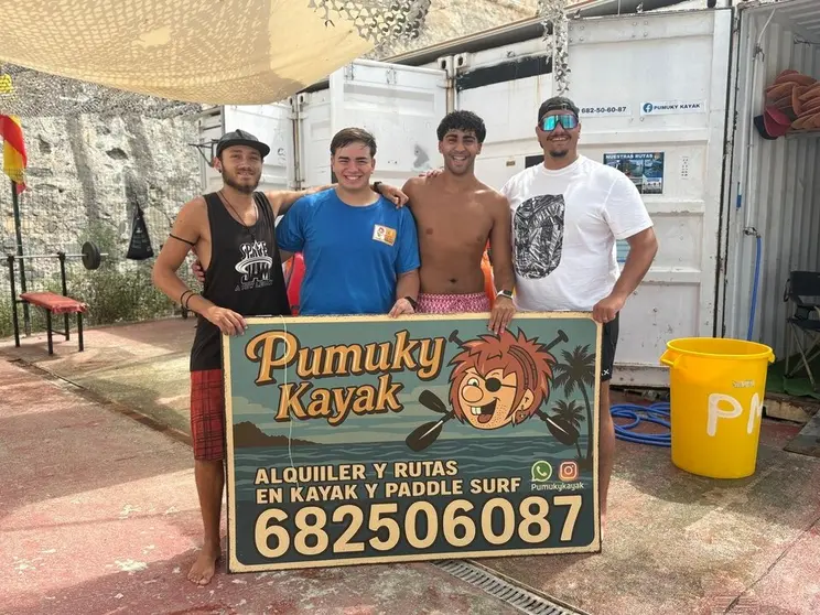 Campamento de verano Pumuki Kayak / Alma Palomino