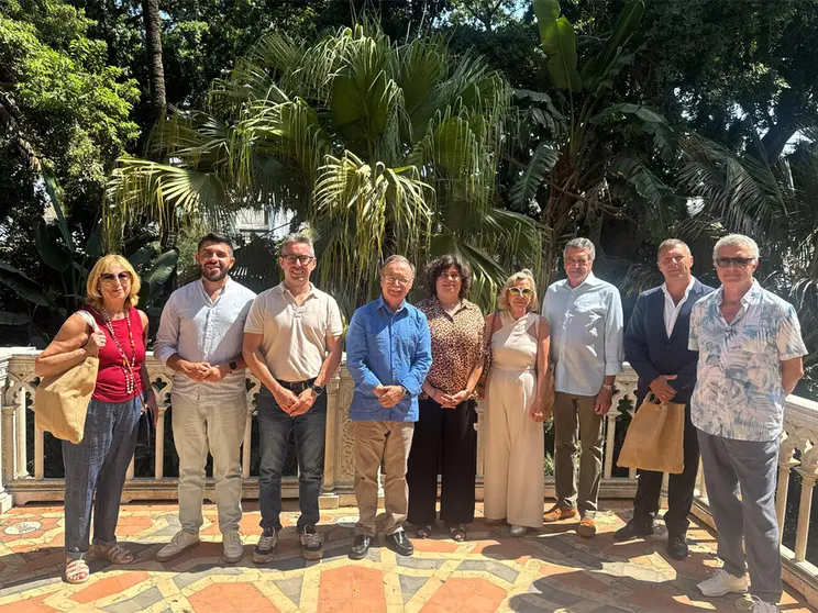 Visita de Juan Vivas a Sanl&uacute;car de Barrameda