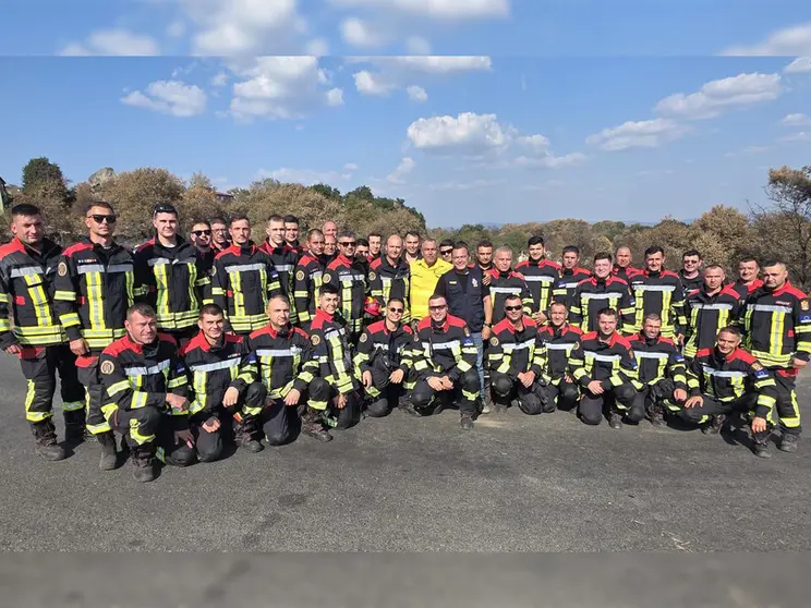 Equipo de bomberos rumanos que se han unido al Mecanismo Europeo de Respuesta a Emergencias
