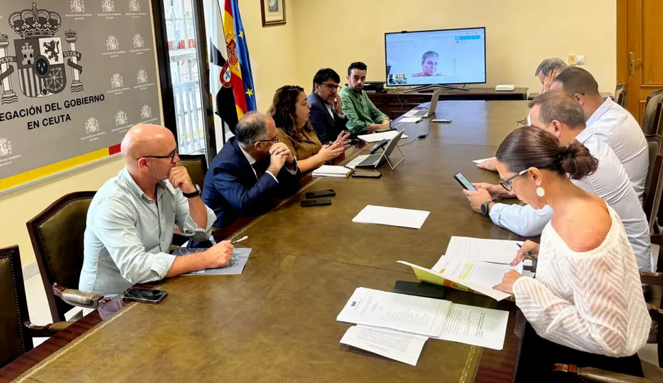 Reuni&oacute;n en la Delegaci&oacute;n del Gobierno