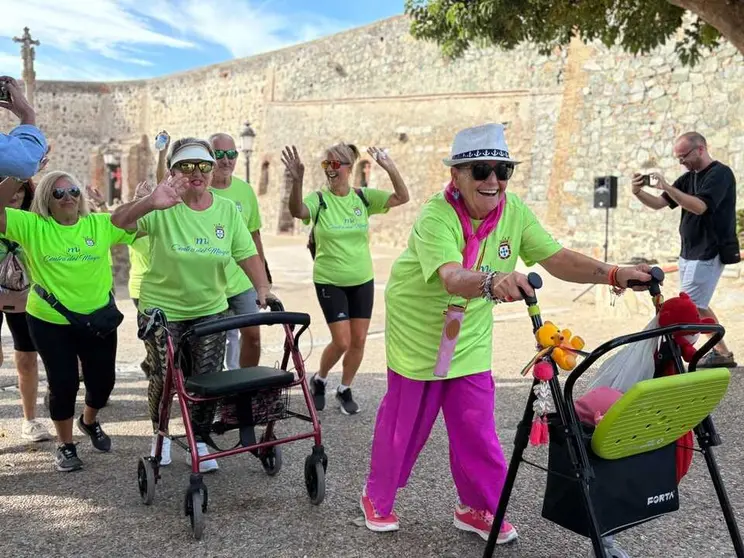 Marcha de Mayores / Alma Palomino