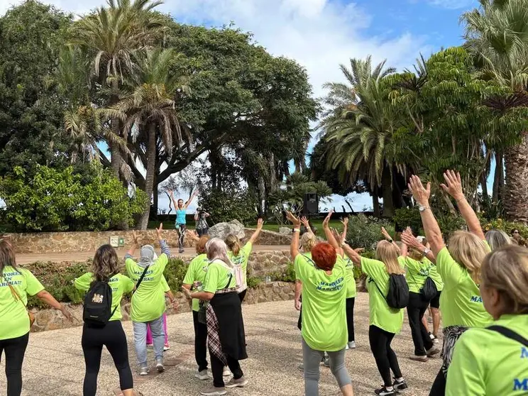 Marcha de Mayores / Alma Palomino