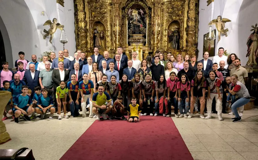 La RFFCE realiza su tradicional ofrenda a la patrona en &Aacute;frica y plegaria en Sidi Embarek