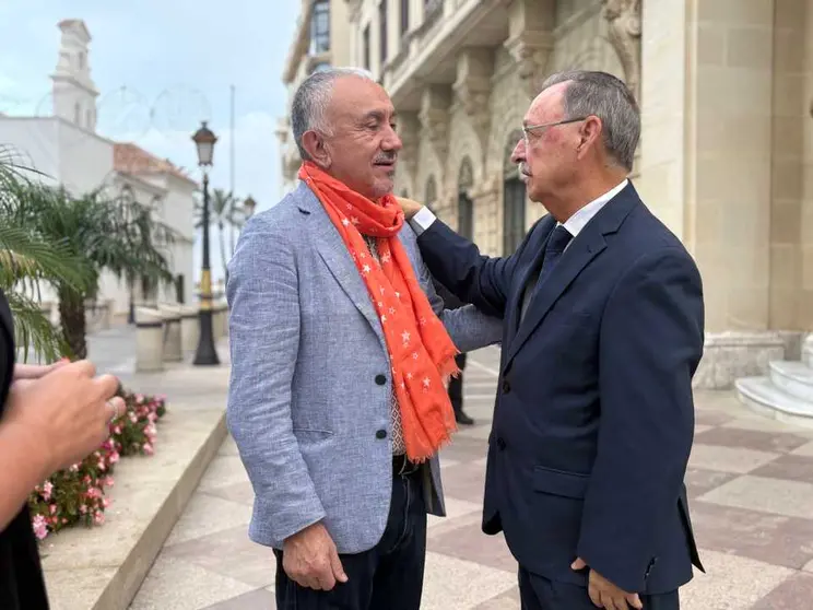 Pepe &Aacute;lvarez y Juan Vivas / Alma Palomino