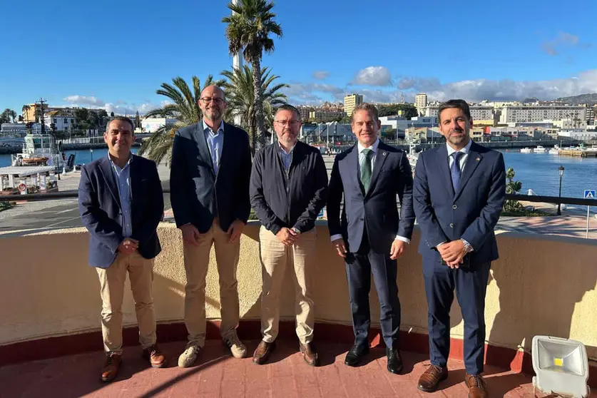 Visita de Pedro Garc&iacute;a navarro, director de Explotaci&oacute;n de&nbsp;Puertos del Estado / Cedida