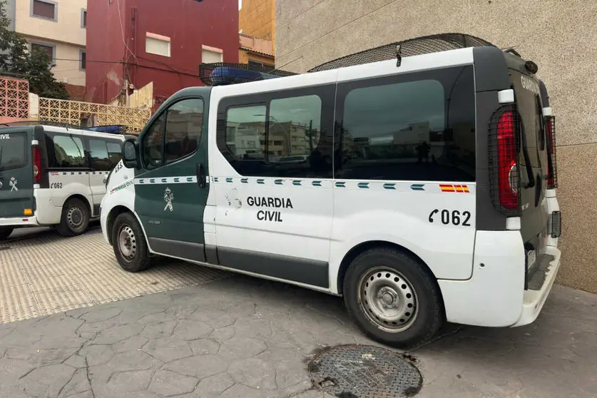 Operaci&oacute;n de la Guardia Civil contra el tr&aacute;fico de personas