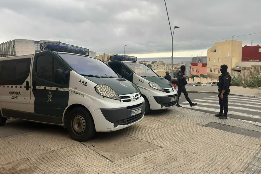 Operaci&oacute;n de la Guardia Civil contra el tr&aacute;fico de personas / Mohamed Ettouileb