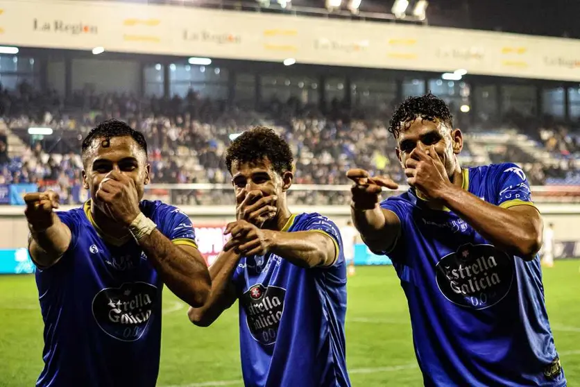 El Ourense CF elimina al Real Oviedo en la primera ronda de la Copa del Rey