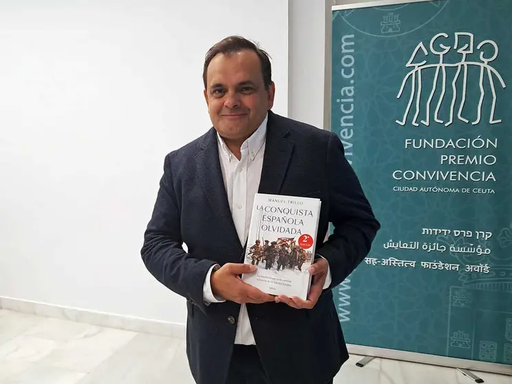 Manuel Trillo, ganador del Premio Fern&aacute;ndo de Leyba / C&eacute;sar Mart&iacute;n